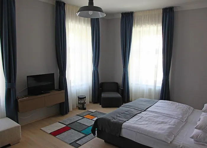 Portre Apartment